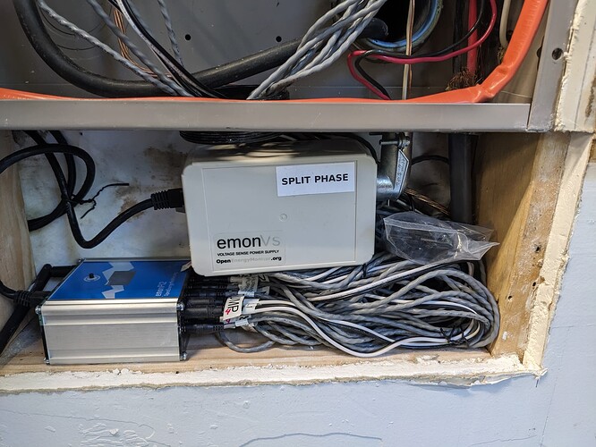 NA wiring emonVs to panel 09 with emonPi2 in inset with CT wires